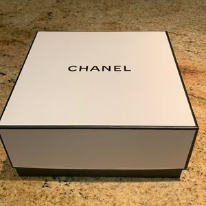 Chanel Box